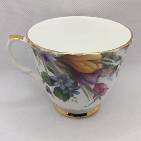 Duchess Fine Bone China Tea Cup & Saucer Floral Gold Trim Made in England - Picture 6 of 10
